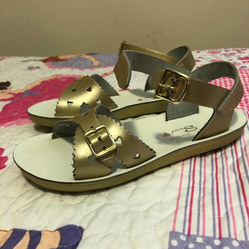 Gold Sweetheart Sun Sans Sandals BRAND NEW Size 13